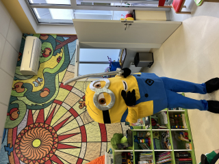 Zdjecie Minionka podczas warsztatow.